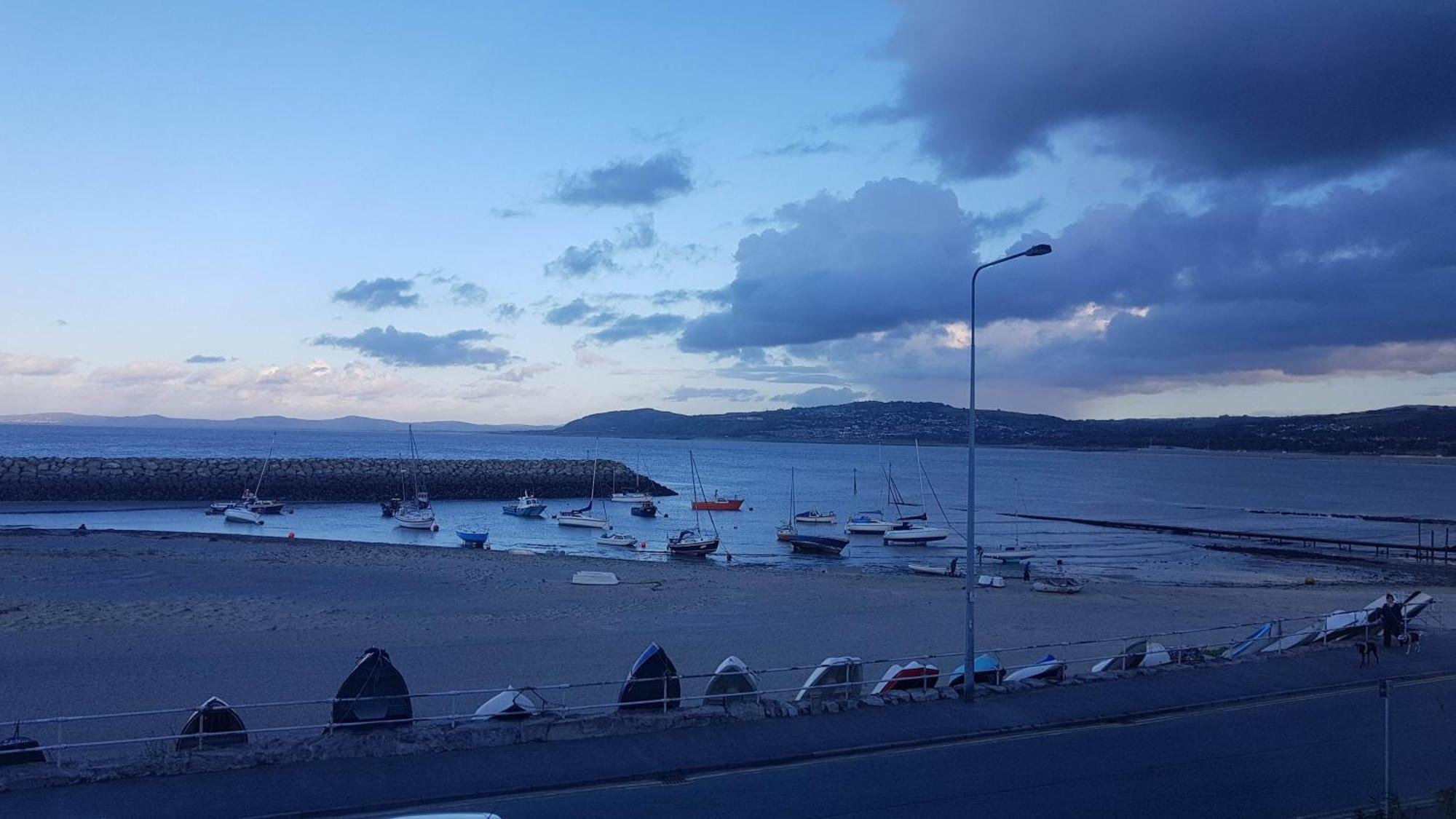 3 Harbour Views Appartement Rhôs-on-Sea Buitenkant foto