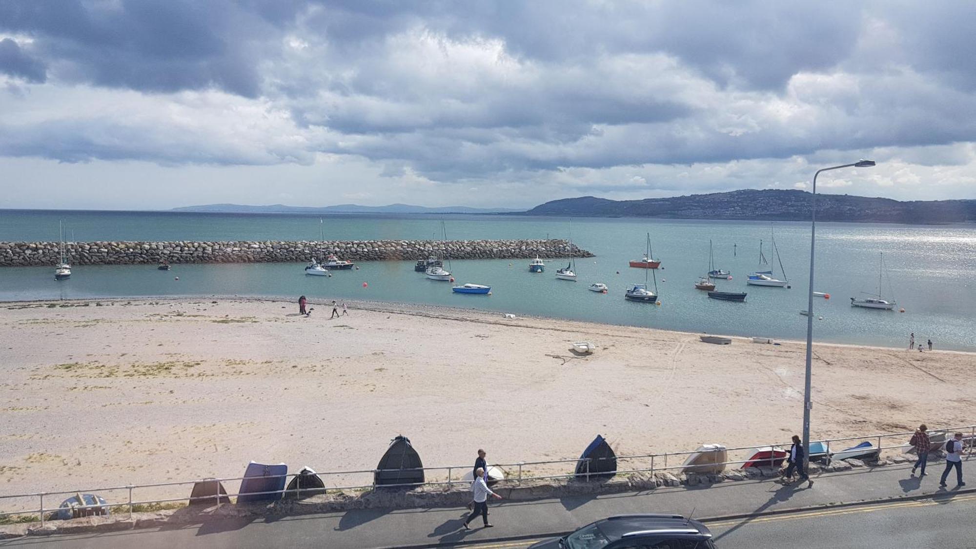 3 Harbour Views Appartement Rhôs-on-Sea Buitenkant foto