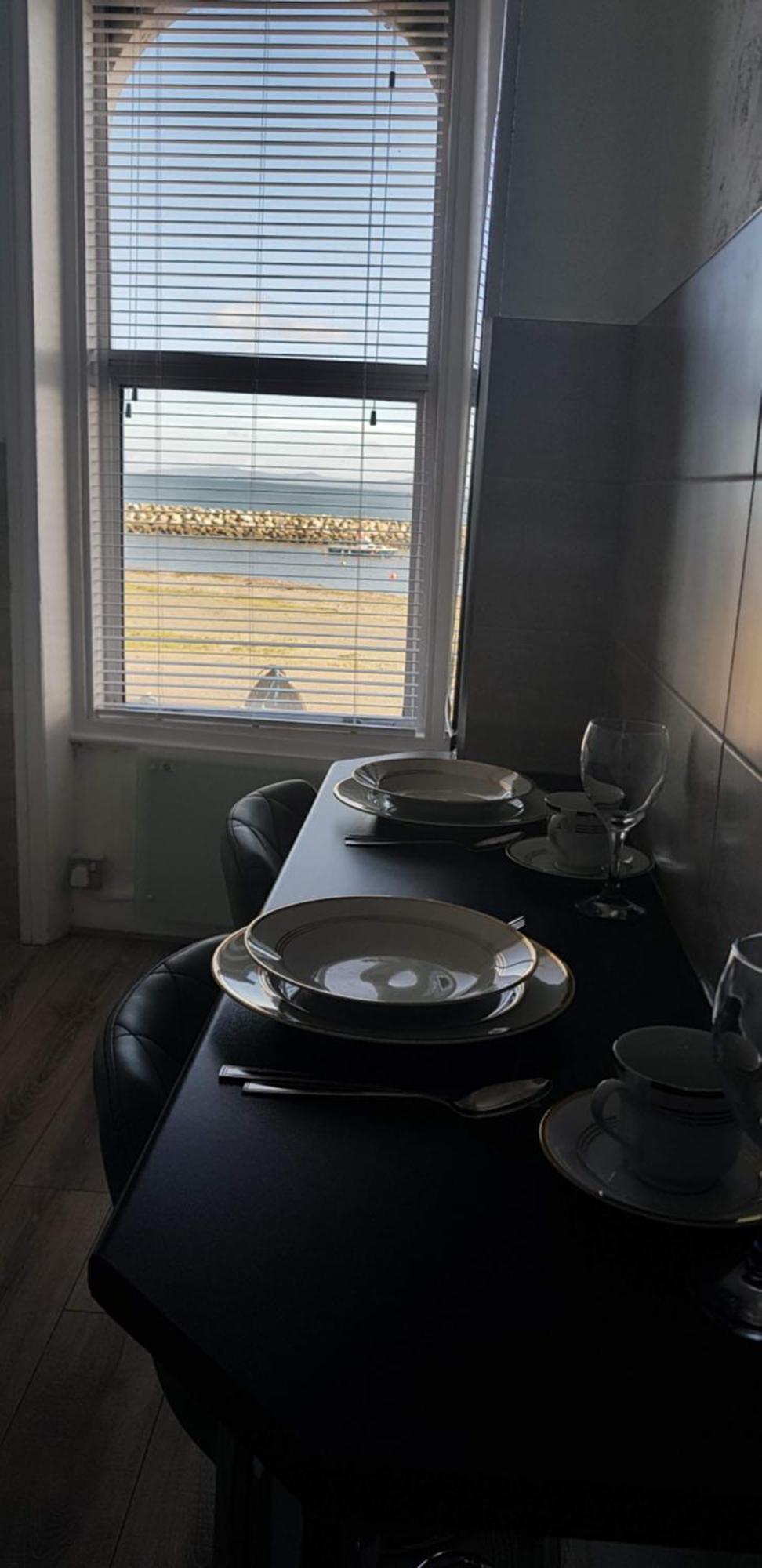 3 Harbour Views Appartement Rhôs-on-Sea Buitenkant foto